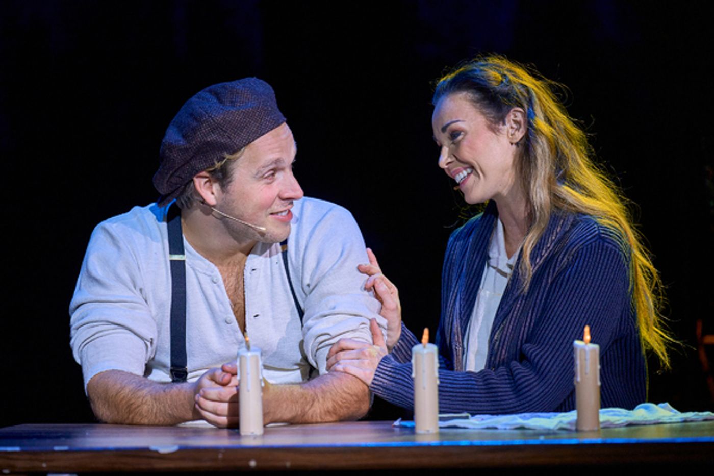 Photos: First Look at Robert Bathurst & More in DOLLY PARTON'S SMOKY MOUNTAIN CHRISTMAS CAROL  Image