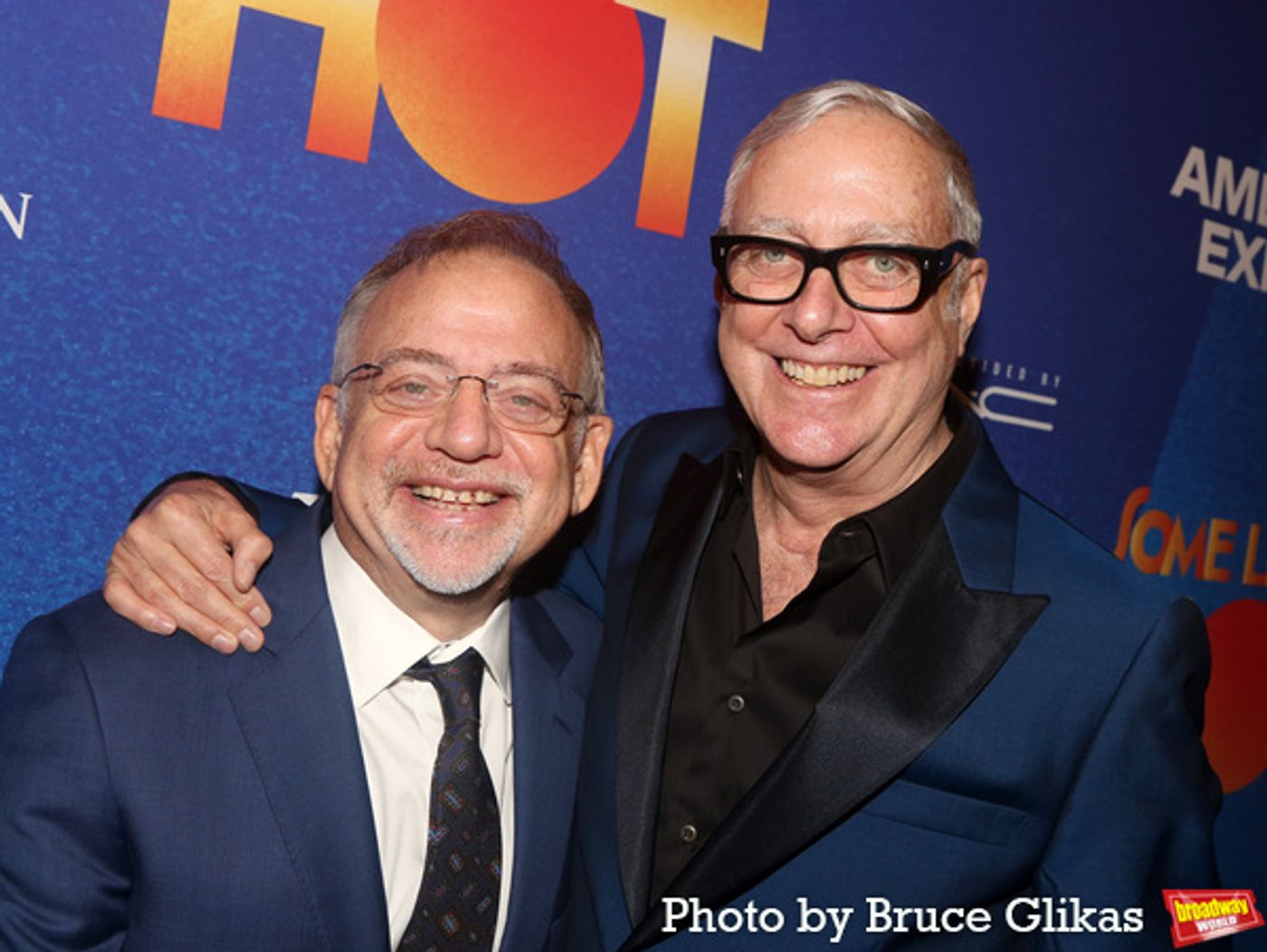 Photos: On the Red Carpet of SOME LIKE IT HOT Opening Night  Image