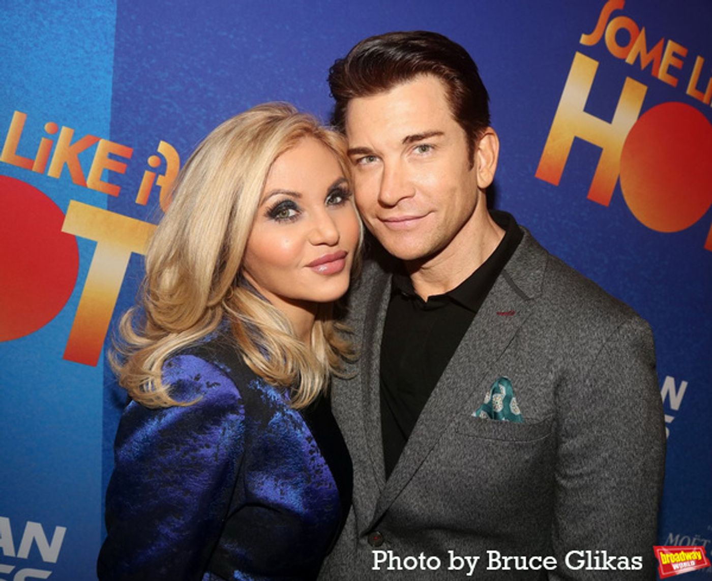 Photos: On the Red Carpet of SOME LIKE IT HOT Opening Night  Image