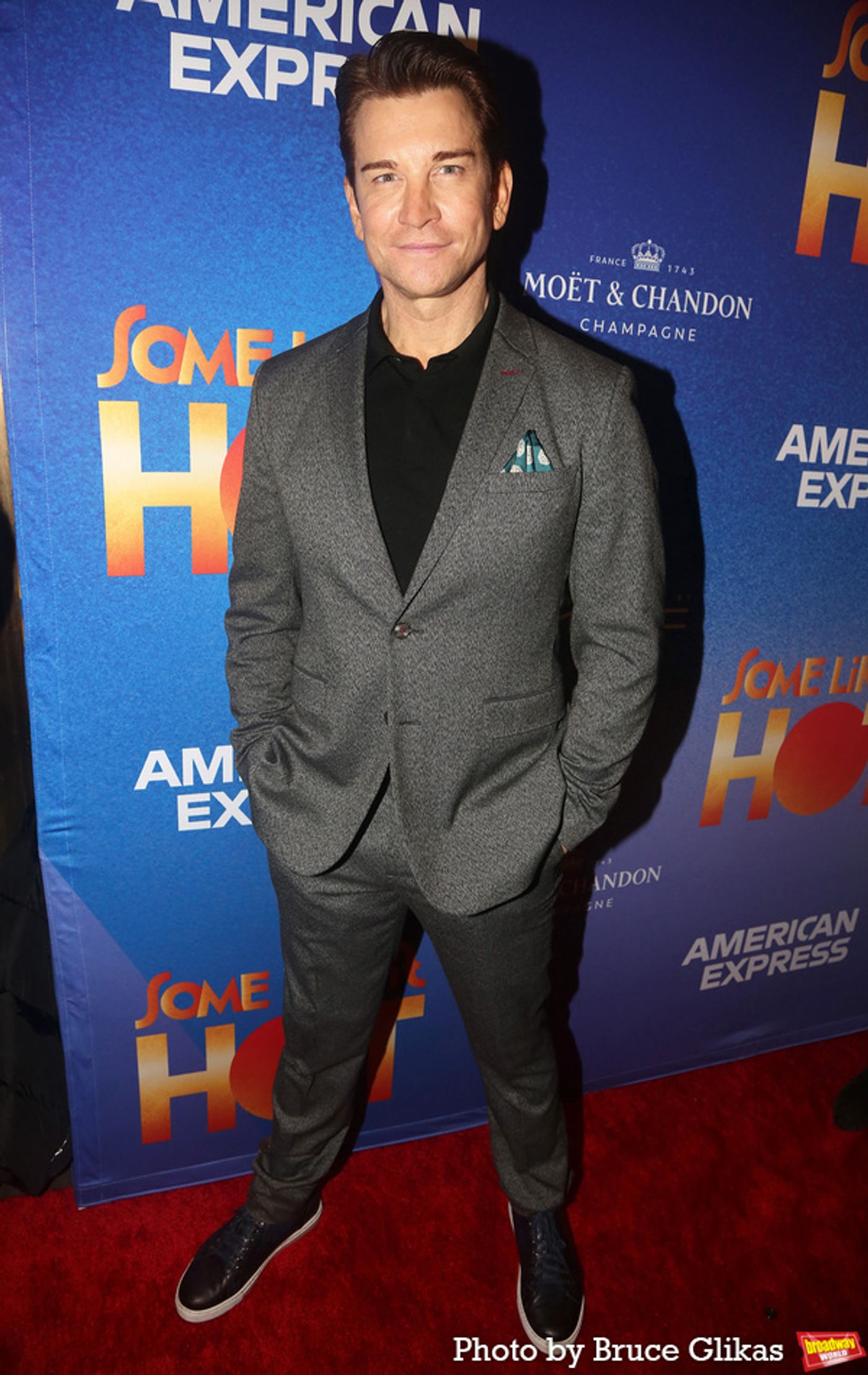 Photos: On the Red Carpet of SOME LIKE IT HOT Opening Night  Image