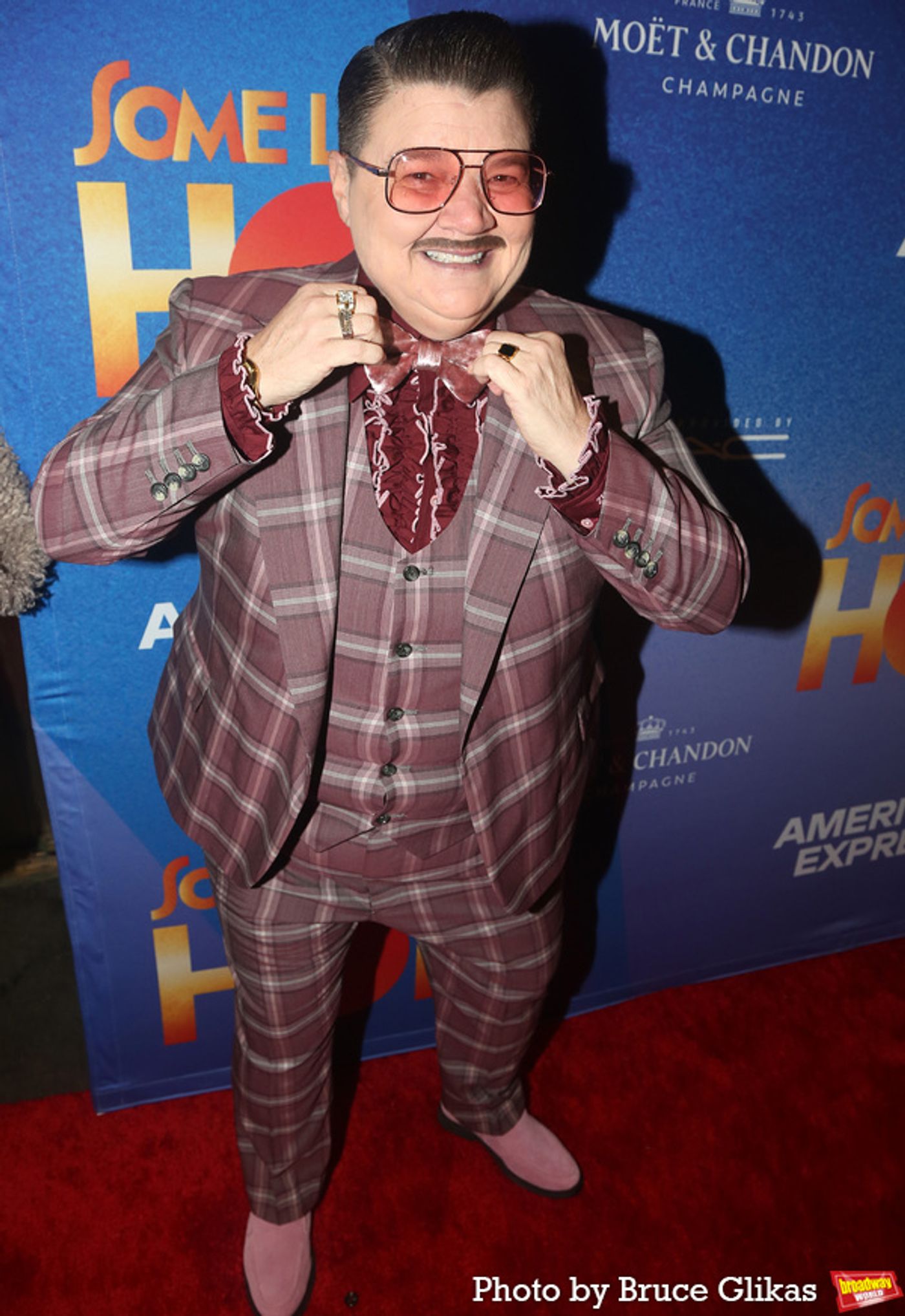 Photos: On the Red Carpet of SOME LIKE IT HOT Opening Night  Image