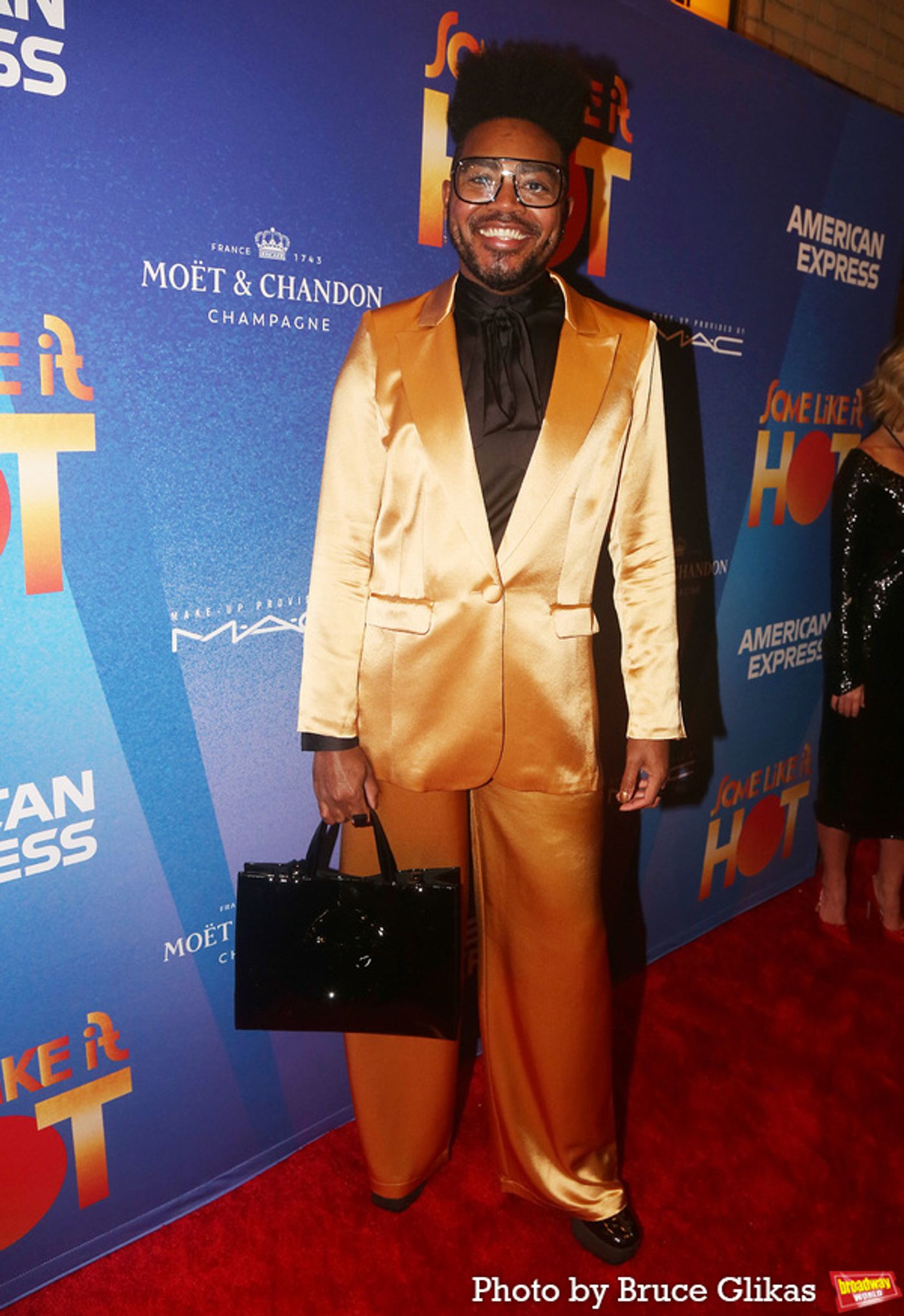 Photos: On the Red Carpet of SOME LIKE IT HOT Opening Night  Image