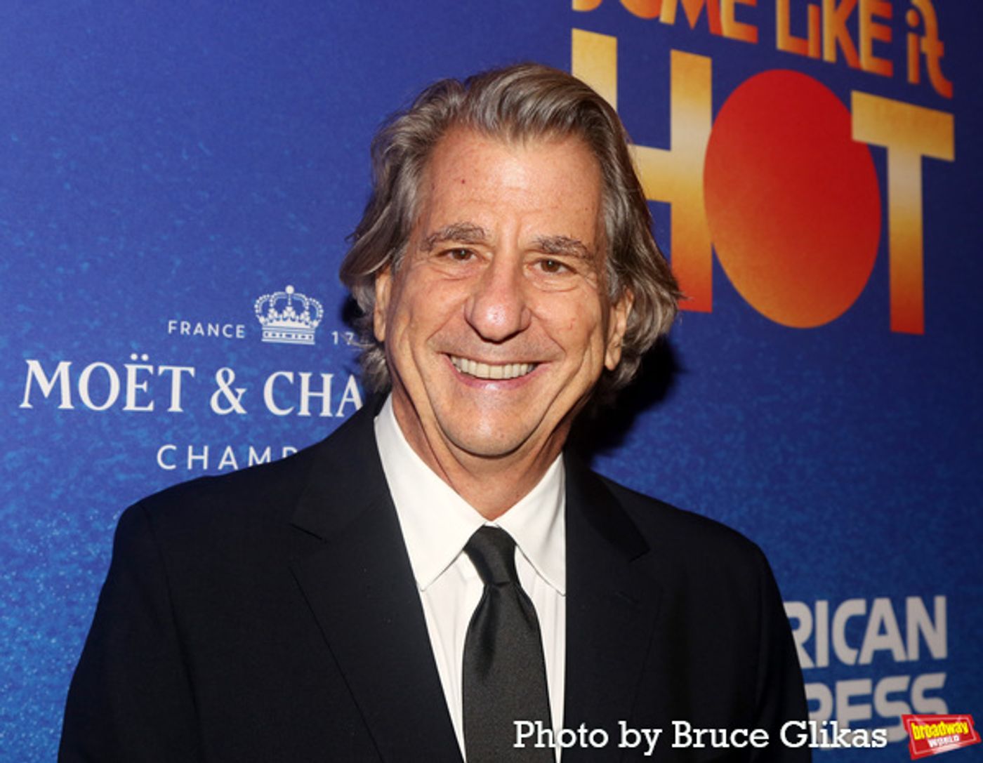 Photos: On the Red Carpet of SOME LIKE IT HOT Opening Night  Image