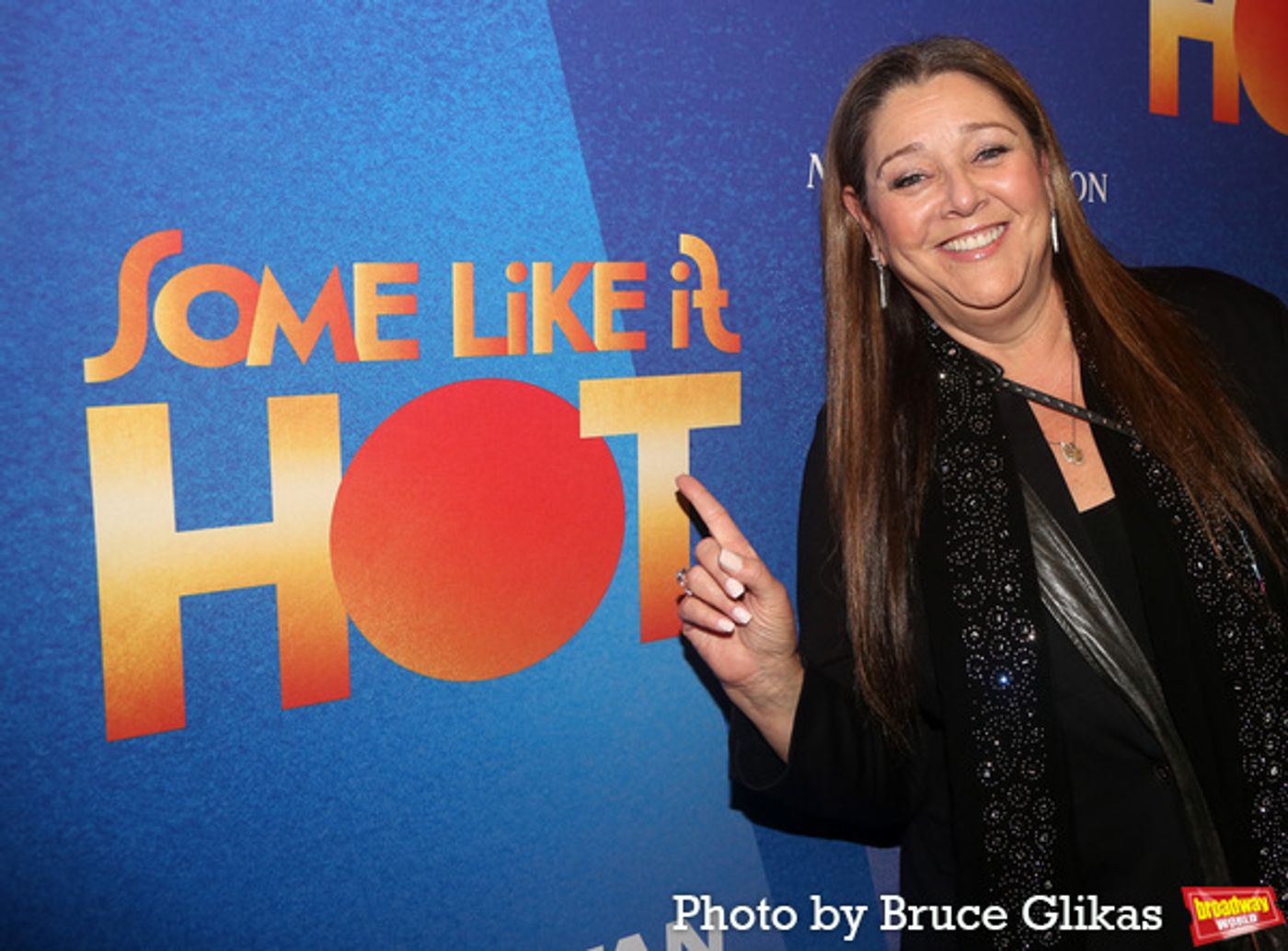 Photos: On the Red Carpet of SOME LIKE IT HOT Opening Night  Image
