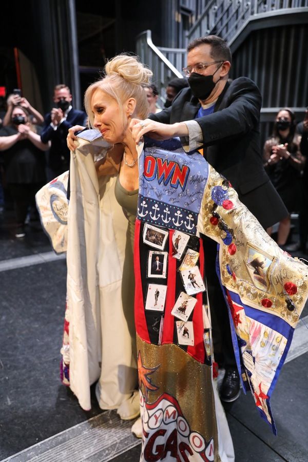 Photos: Inside the SOME LIKE IT HOT Legacy Robe Ceremony Photos: Inside the SOME LIKE IT HOT Legacy Robe Ceremony Image