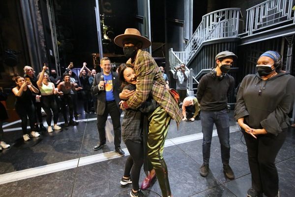 Photos: Inside the SOME LIKE IT HOT Legacy Robe Ceremony Photos: Inside the SOME LIKE IT HOT Legacy Robe Ceremony Image