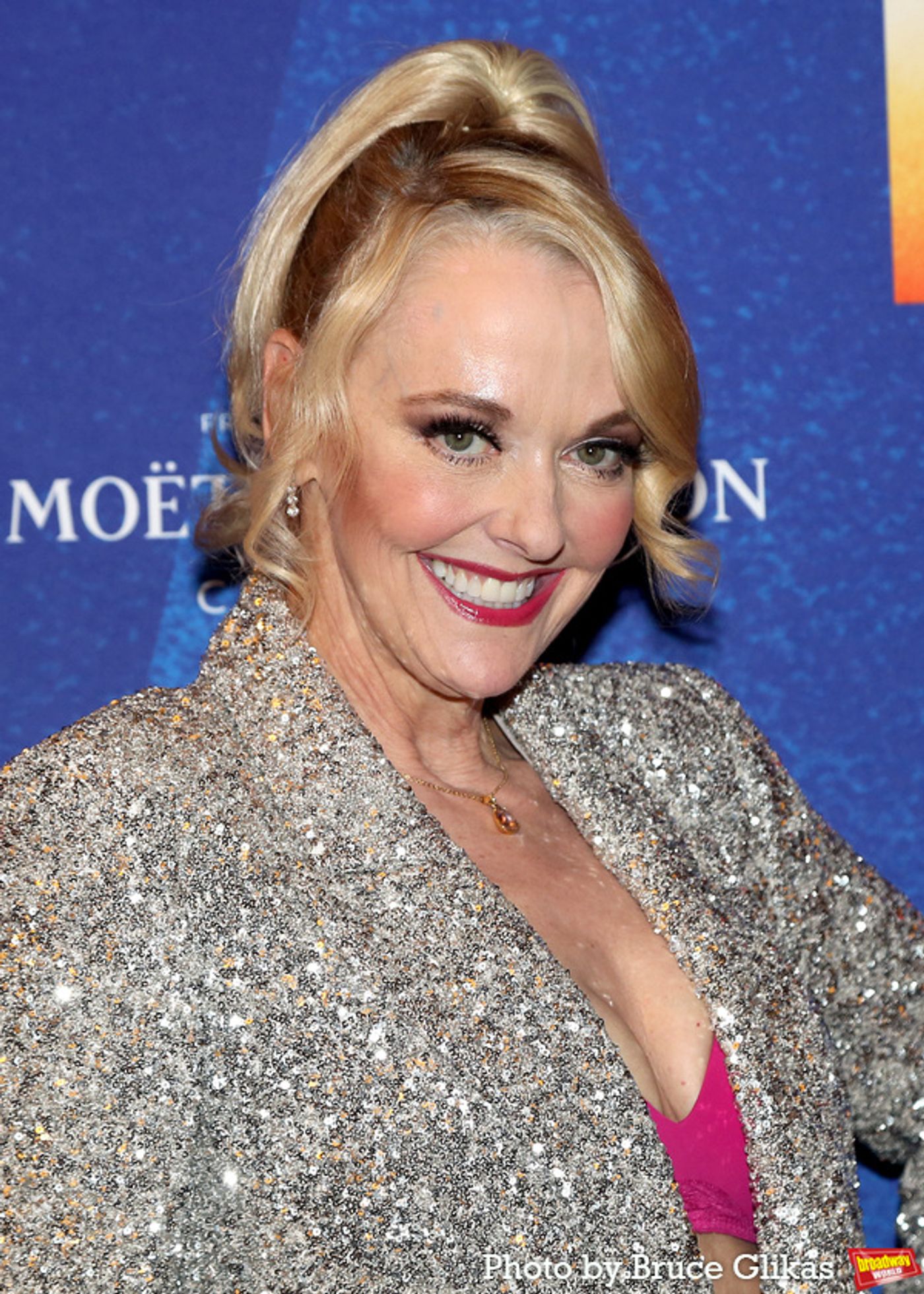 Photos: SOME LIKE IT HOT Cast Strikes a Pose on Opening Night  Image
