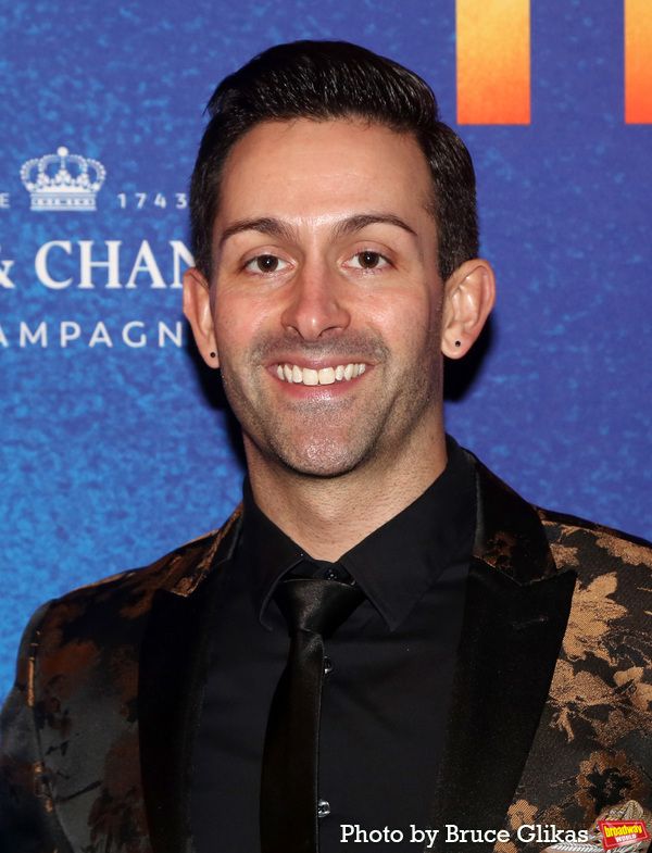 Photos: SOME LIKE IT HOT Cast Strikes a Pose on Opening Night — photo 34 of 86