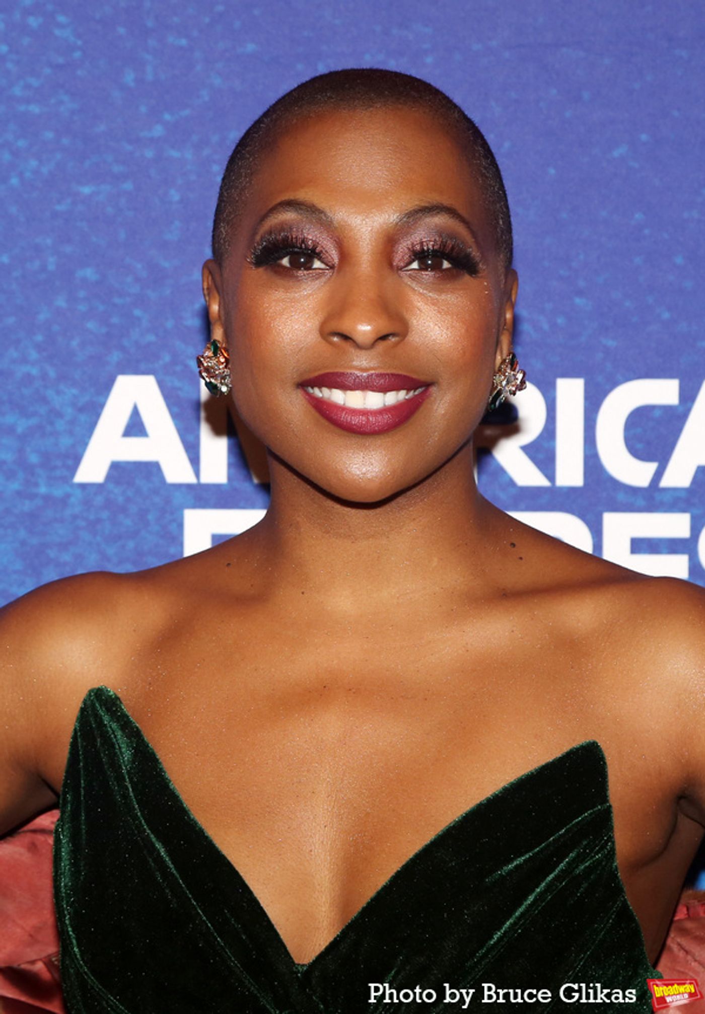 Photos: SOME LIKE IT HOT Cast Strikes a Pose on Opening Night  Image