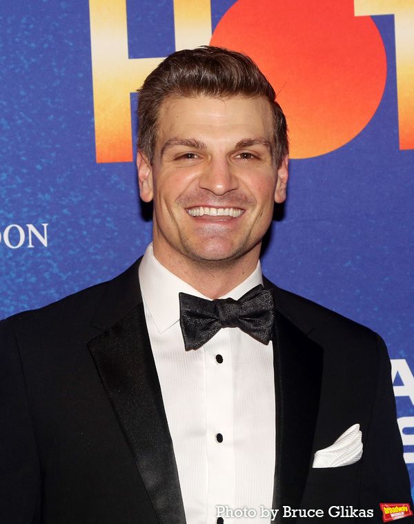 Photos: SOME LIKE IT HOT Cast Strikes a Pose on Opening Night — photo 68 of 86