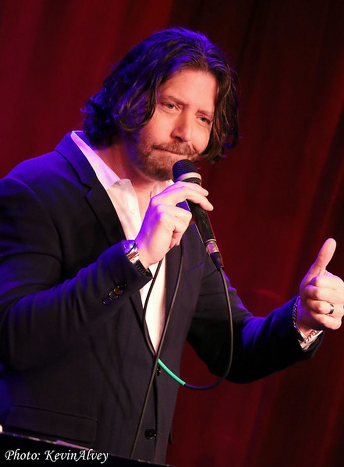 Photos: James Barbour Celebrates The Season At Birdland  Image