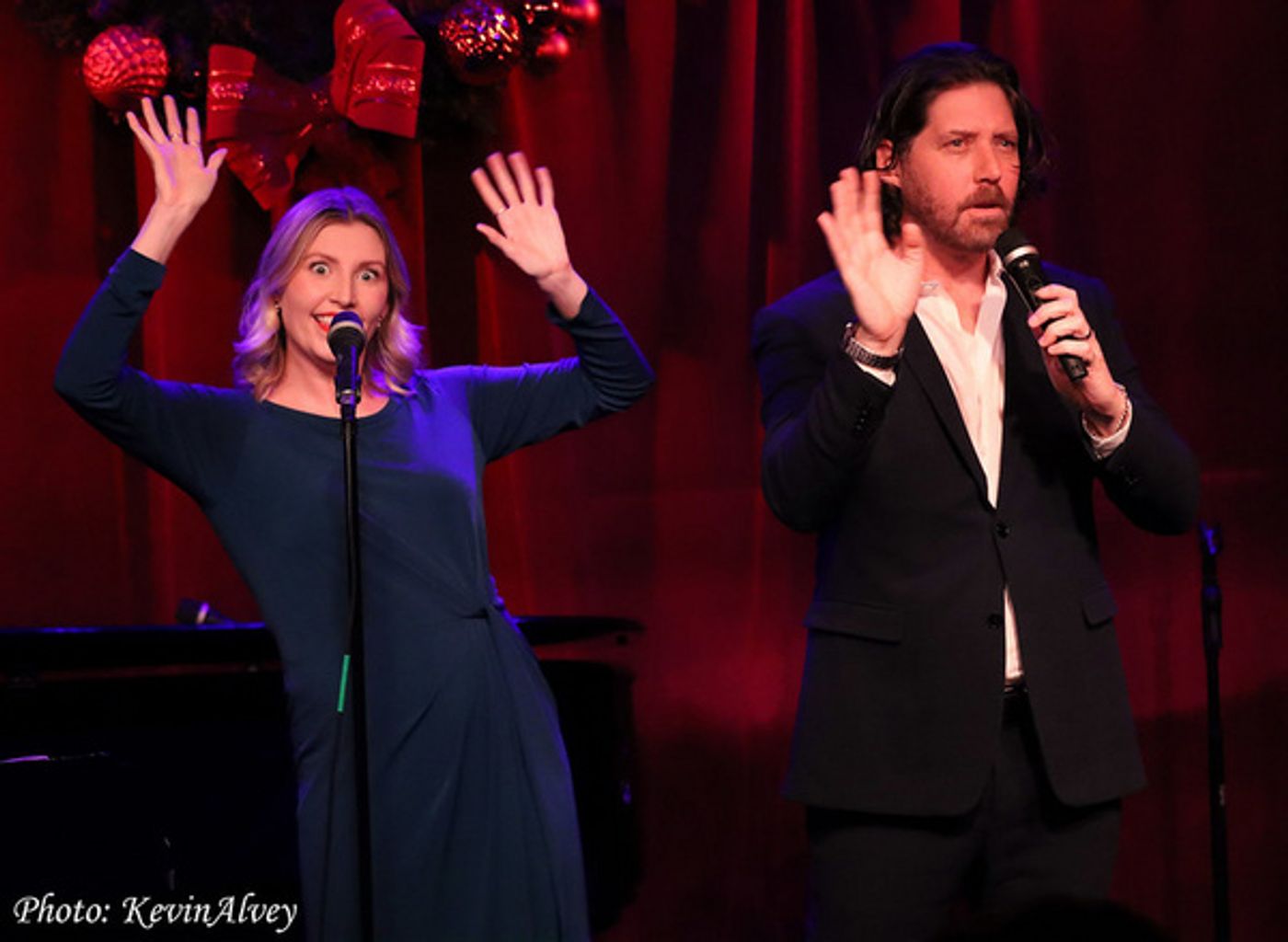 Photos: James Barbour Celebrates The Season At Birdland Photos: James Barbour Celebrates The Season At Birdland Image