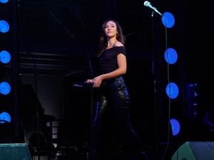 Solea Pfeiffer  Photo