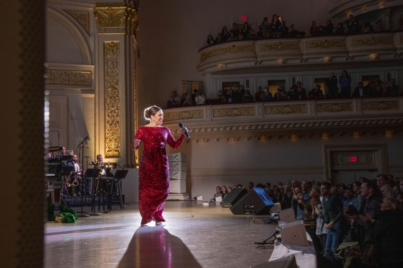 Review: Jessica Vosk GET HAPPY Gives Carnegie Hall A Merry Little Christmas  Image