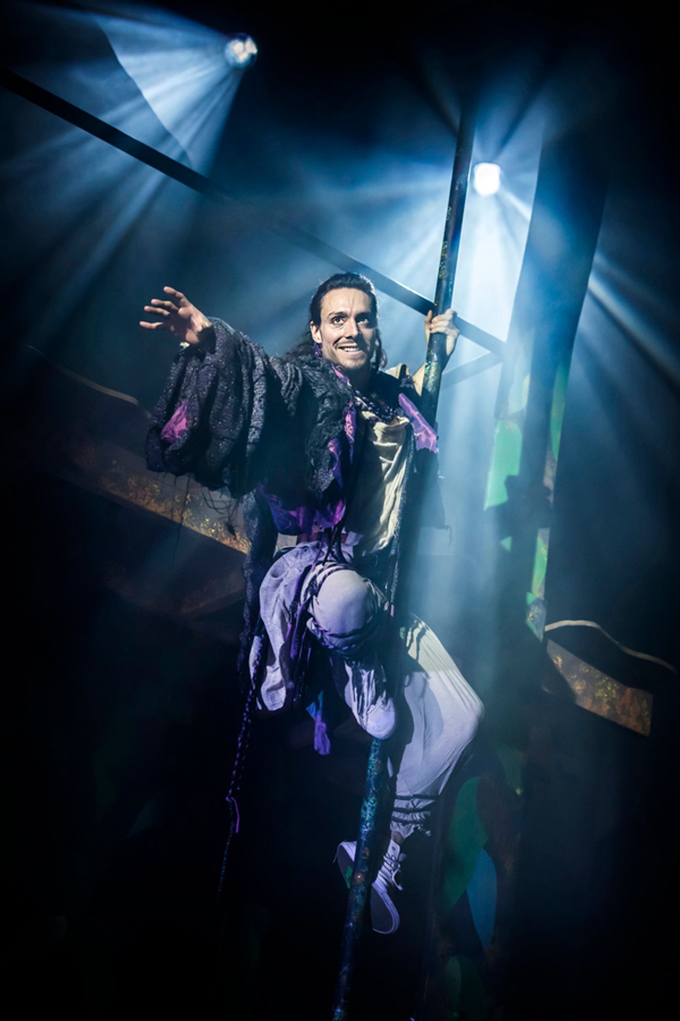 Photos: First Look at CLAUS THE MUSICAL at the Lowry  Image