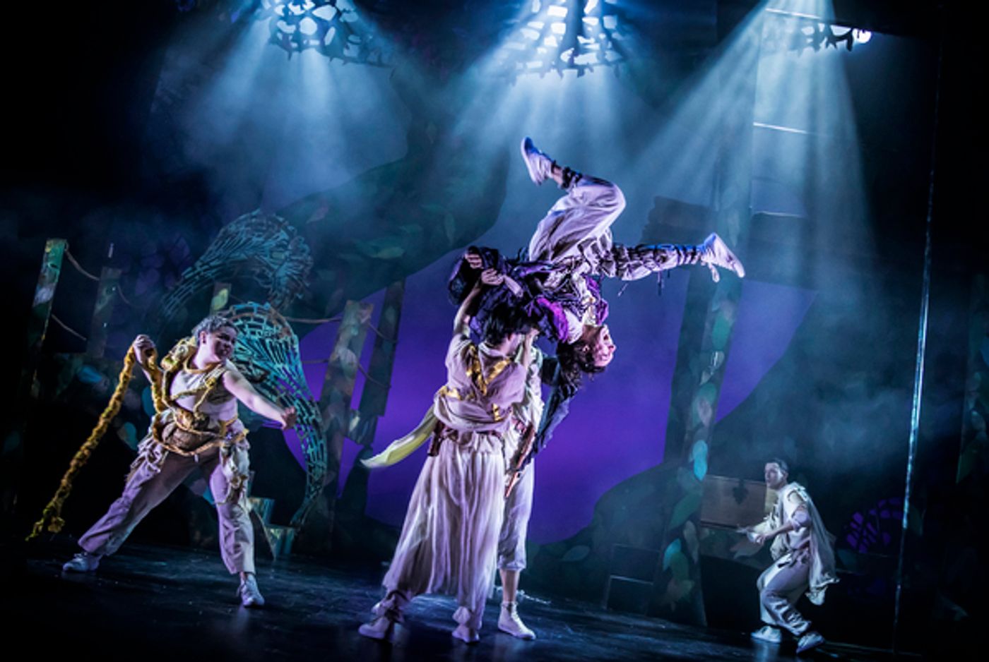 Photos: First Look at CLAUS THE MUSICAL at the Lowry  Image