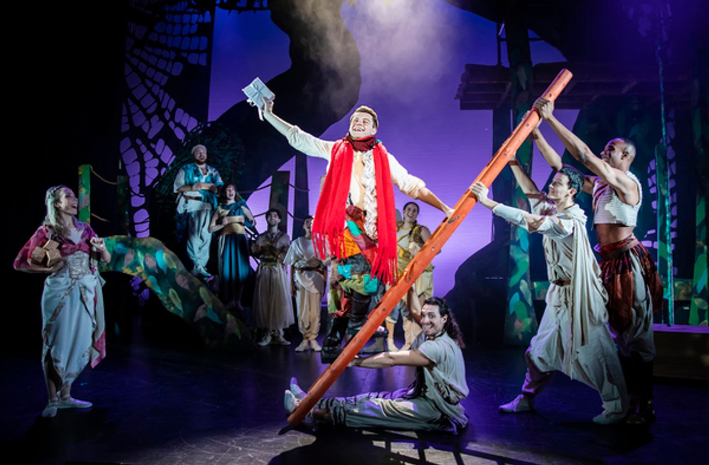 Photos: First Look at CLAUS THE MUSICAL at the Lowry  Image