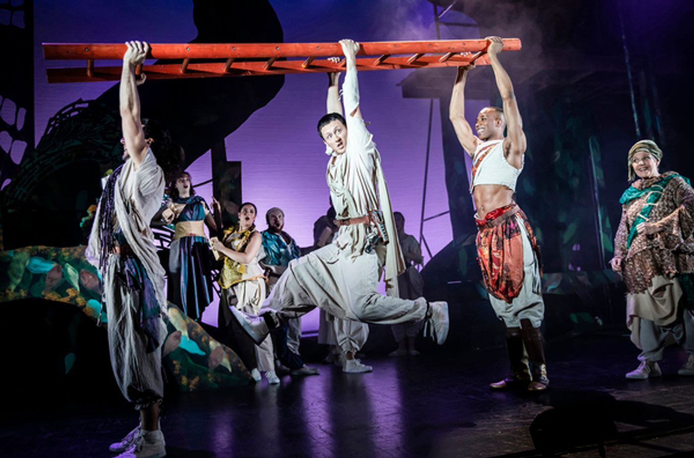 Photos: First Look at CLAUS THE MUSICAL at the Lowry  Image