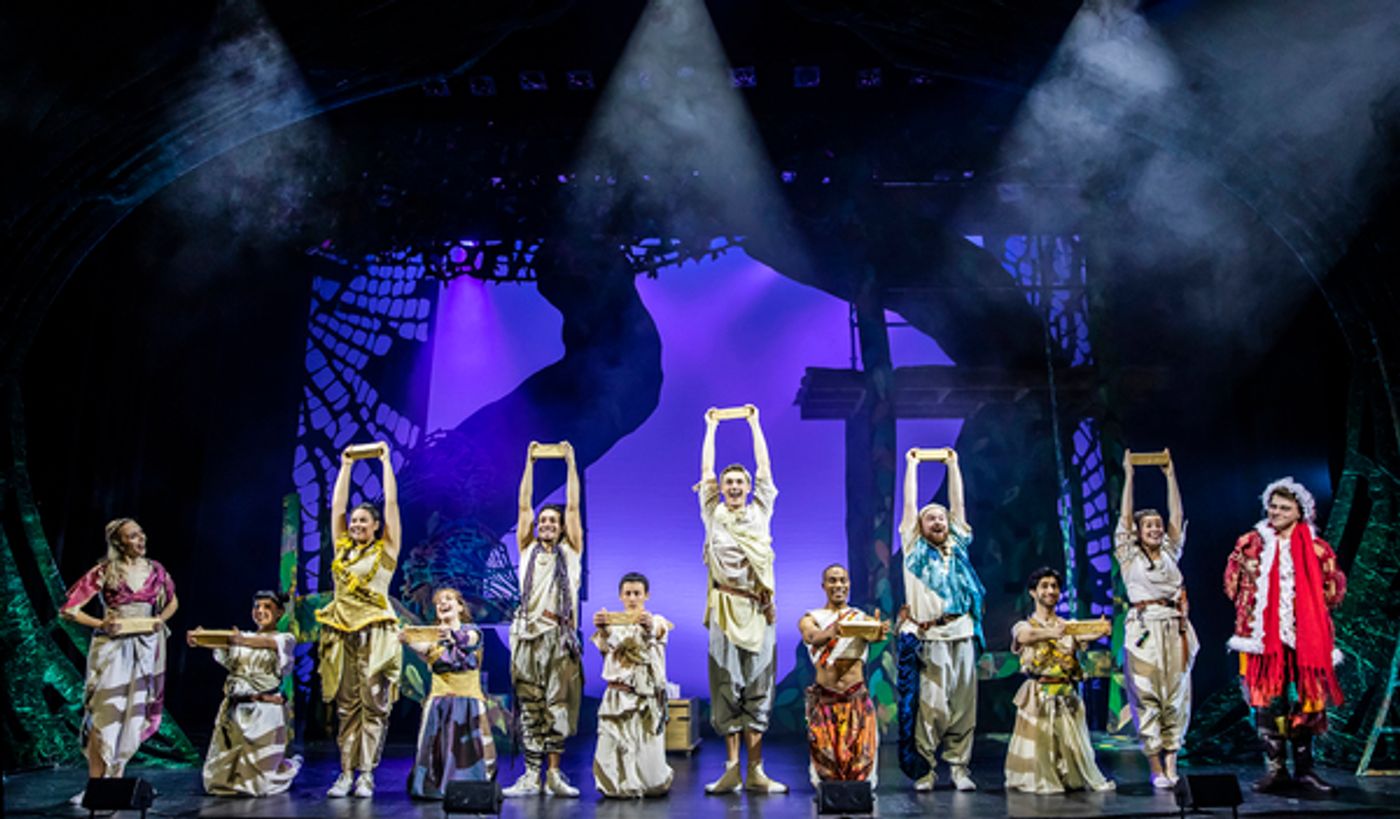 Photos: First Look at CLAUS THE MUSICAL at the Lowry  Image