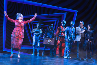 Karmine Alers (Juno), Tour Company of Beetlejuice, Isabella Esler (Lydia) and Jesse S Photo