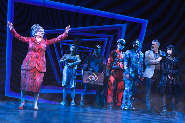 Karmine Alers (Juno), Tour Company of Beetlejuice, Isabella Esler (Lydia) and Jesse S Photo