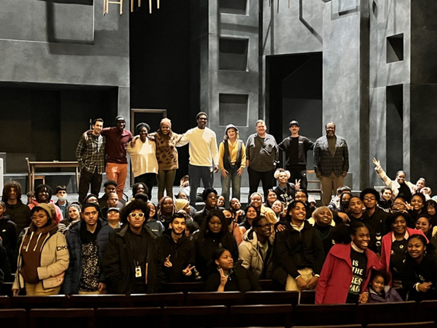 Photo: DEATH OF A SALESMAN Welcomes Arts Students For Special 'Salesman for All' Performance  Image