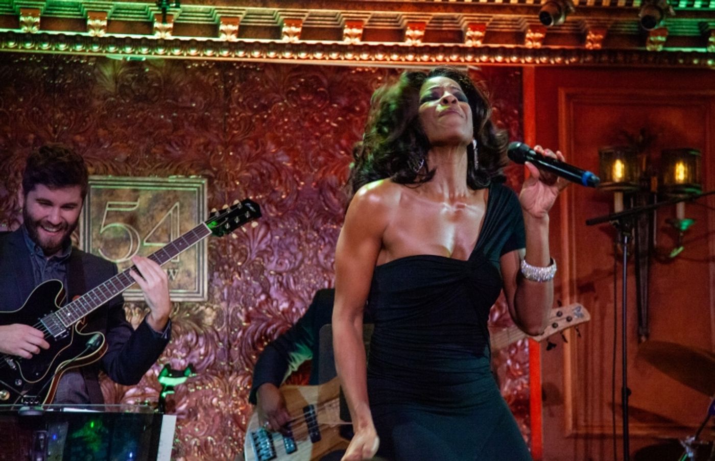 Review: Nicole Henry Brings Warmth And Wonder to 54 Below With WHEN I THINK OF HOME Review: Nicole Henry Brings Warmth And Wonder to 54 Below With WHEN I THINK OF HOME Image