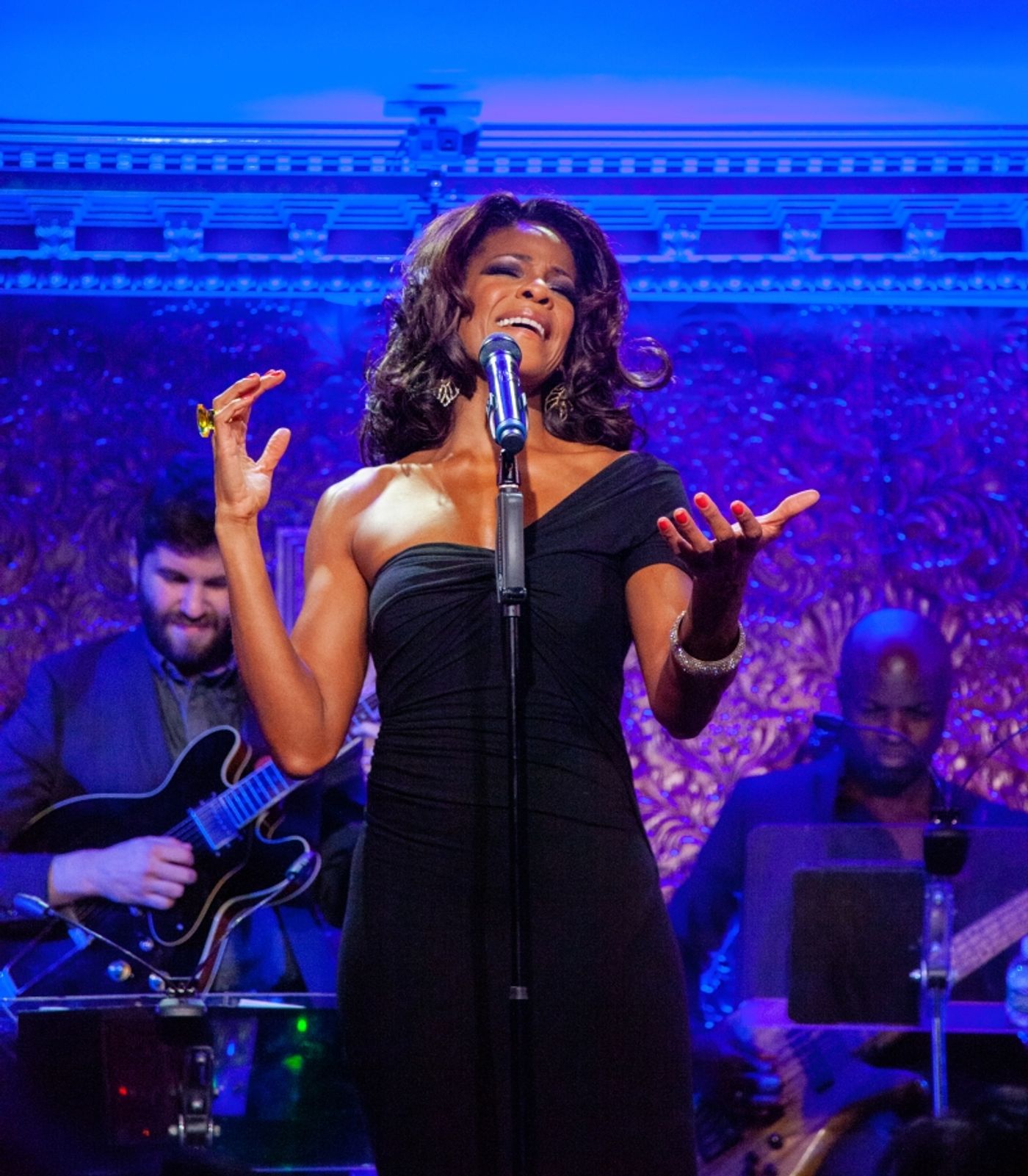 Review: Nicole Henry Brings Warmth And Wonder to 54 Below With WHEN I THINK OF HOME Review: Nicole Henry Brings Warmth And Wonder to 54 Below With WHEN I THINK OF HOME Image