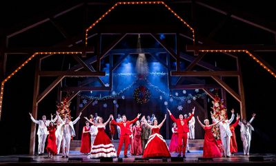 Cast of IRVING BERLIN'S WHITE CHRISTMAS Photo