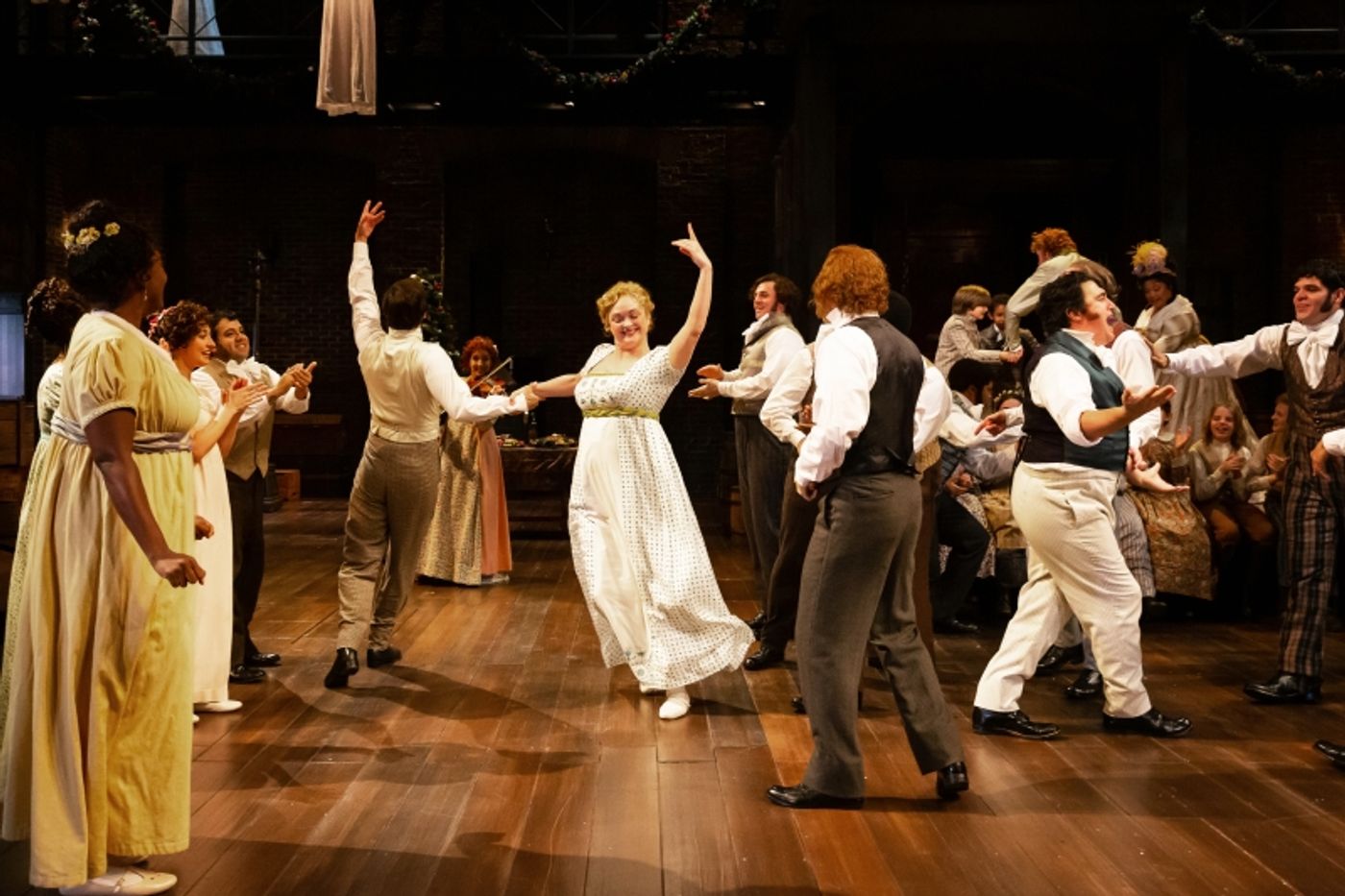 Review: The Traditional A CHRISTMAS CAROL Enraptures Audiences With Its Exciting, New Telling at The Alley Theatre  Image