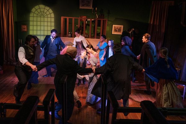 Photos: First Look at Secret Theatre's A CHRISTMAS CAROL Photos: First Look at Secret Theatre's A CHRISTMAS CAROL Image