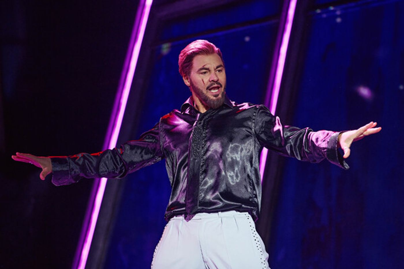 Photos: First Look at the International Tour of BAT OUT OF HELL  Image