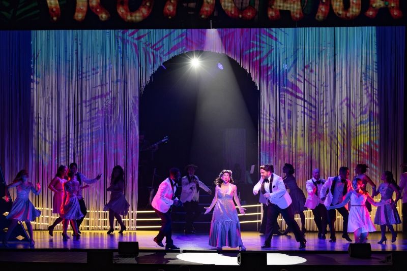 Review: Chilean Artist, FRAN TAPIA as Gloria Fajardo on The 2nd Broadway National Tour of ON YOUR FEET!  Image