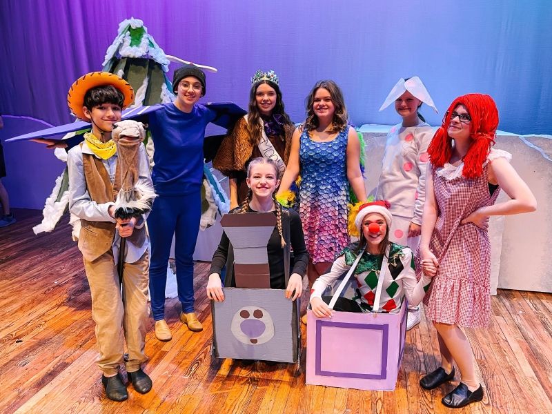 Review: RUDOLPH THE RED-NOSED REINDEER JR at Red Curtain Theatre  Image