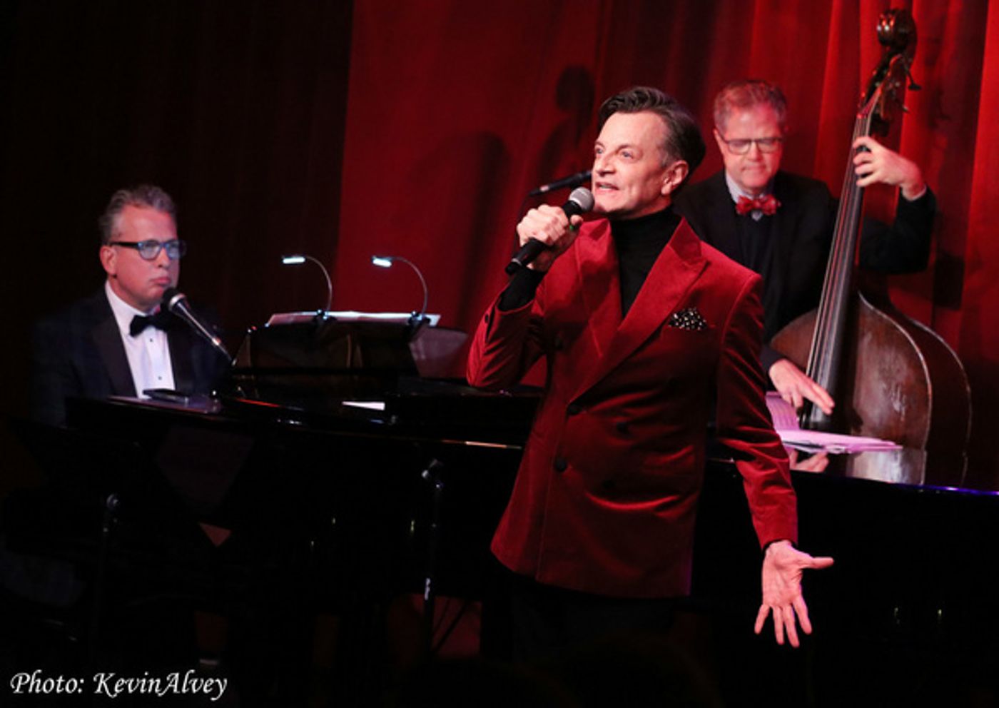 Photos: A SWINGING BIRDLAND CHRISTMAS Begins 13th Annual Run Photos: A SWINGING BIRDLAND CHRISTMAS Begins 13th Annual Run Image