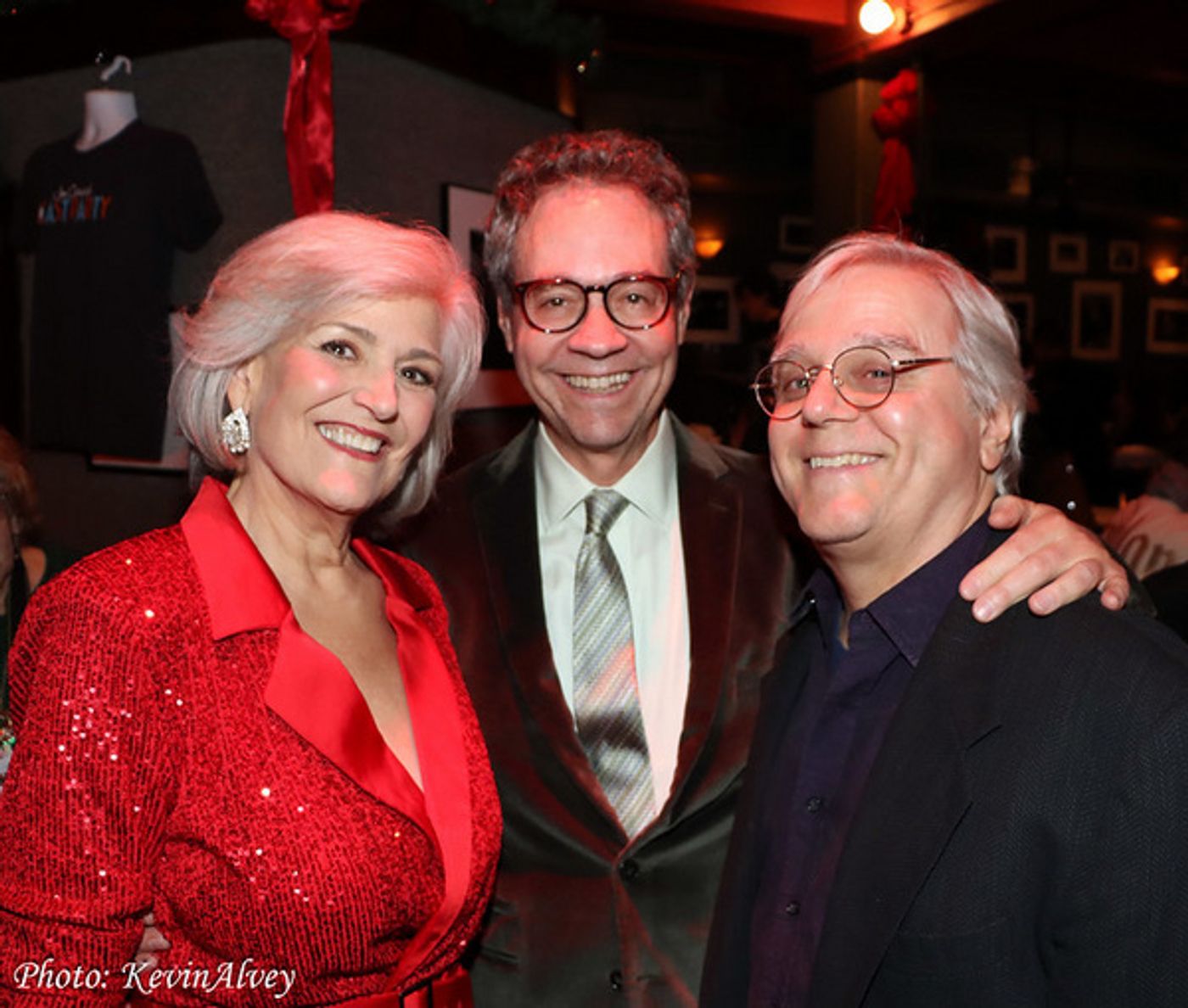Photos: Karen Mason Celebrates CHRISTMAS! CHRISTMAS! CHRISTMAS! At Birdland  Image