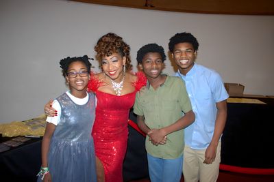 N'Kenge and fans Photo