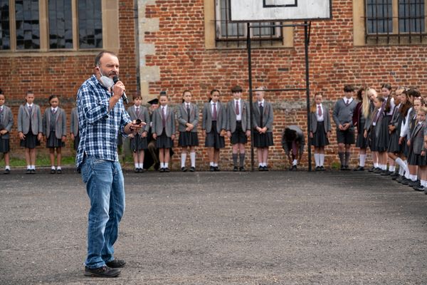 Photos: Go Behind the Scenes of MATILDA THE MUSICAL on Netflix — photo 4 of 9