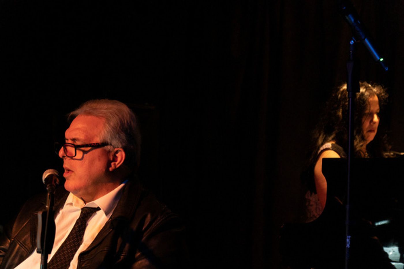 Photos: Go Inside A VERY HARRIS CHRISTMAS at Don't Tell Mama Photos: Go Inside A VERY HARRIS CHRISTMAS at Don't Tell Mama Image