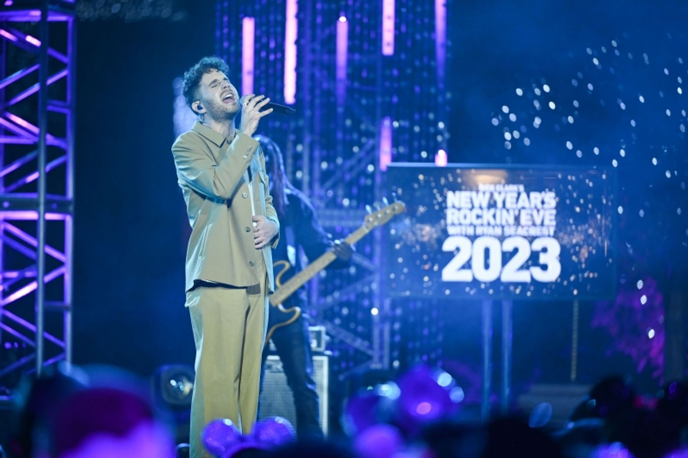 What to Watch on New Year's Eve 2023 - Billy Porter, Ben Platt & More!  Image