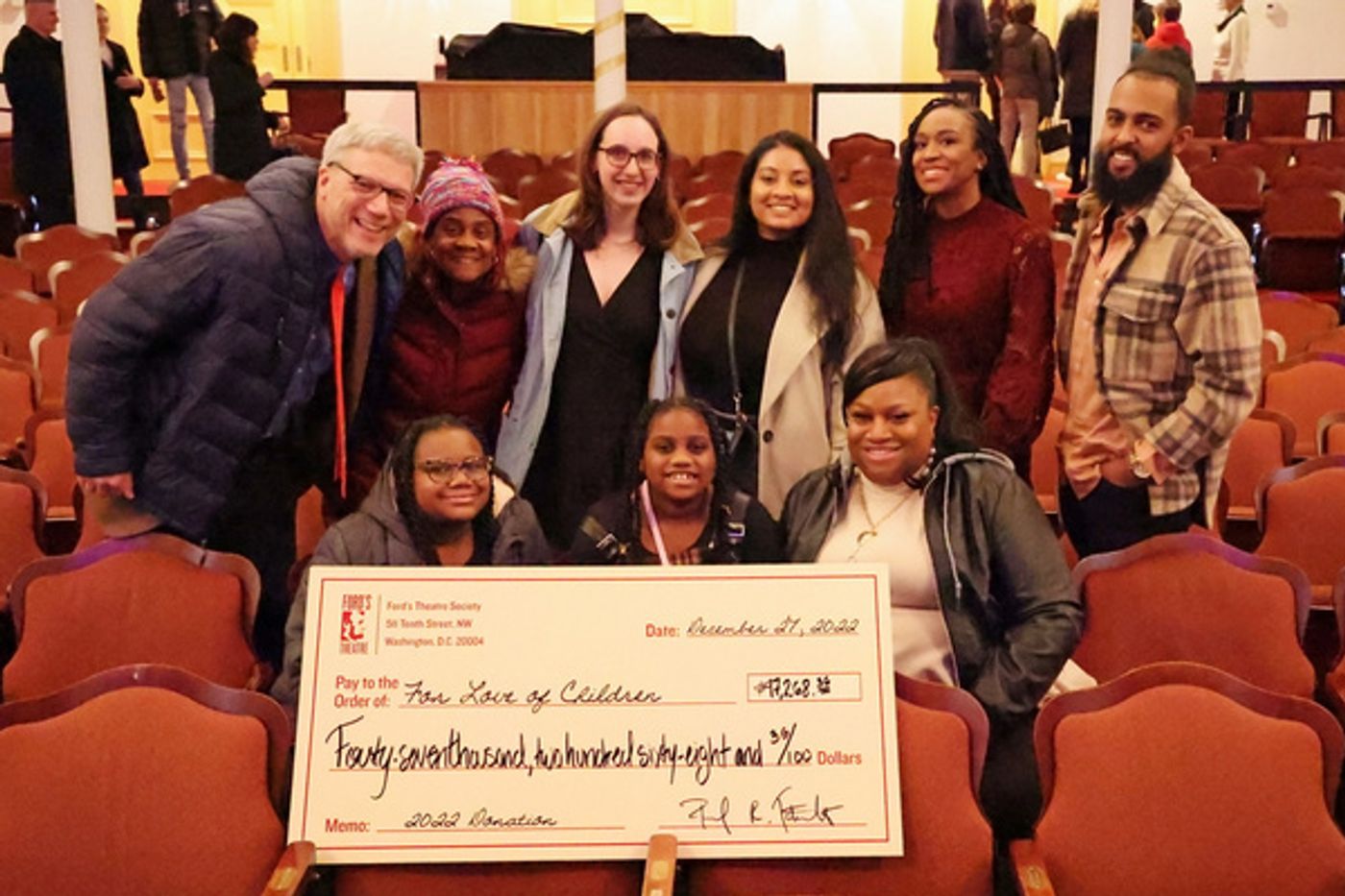 Photos: A CHRISTMAS CAROL At Ford's Theatre Collects Over $47,000 On Behalf Of For Love Of Children  Image