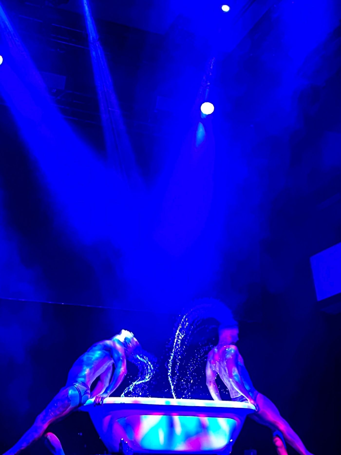 Review: AIROTIC SOIREE at HK Hall Puts Athletes and Artists In Sexy Sequins On Delectable Display Review: AIROTIC SOIREE at HK Hall Puts Athletes and Artists In Sexy Sequins On Delectable Display Image