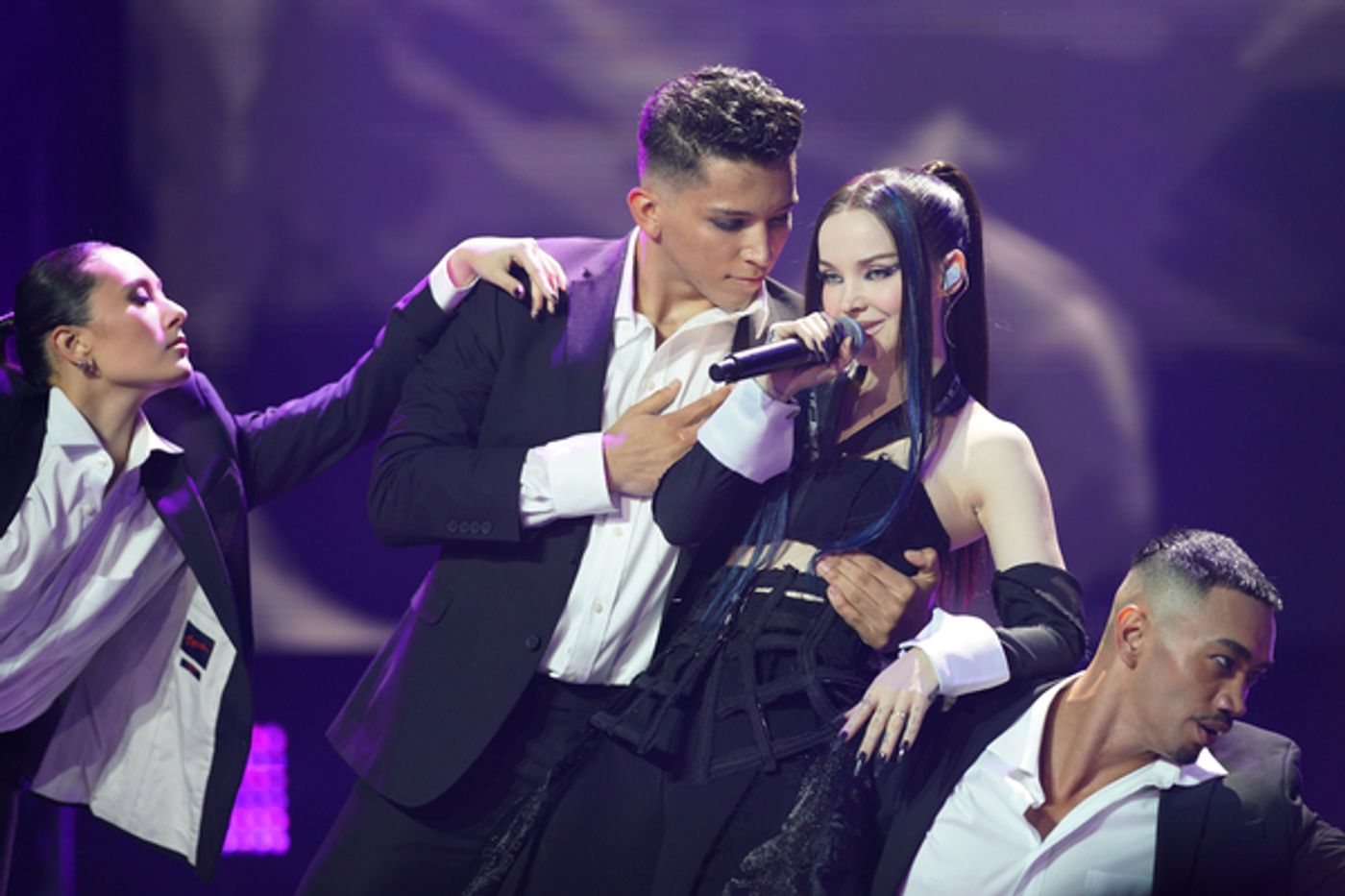 Photos: Ben Platt, Billy Porter & More Celebrate 2023 on NEW YEAR'S ROCKIN' EVE  Image