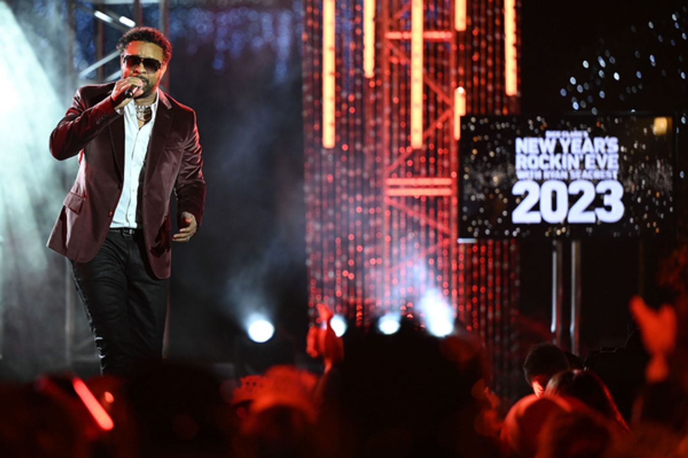 Photos: Ben Platt, Billy Porter & More Celebrate 2023 on NEW YEAR'S ROCKIN' EVE  Image