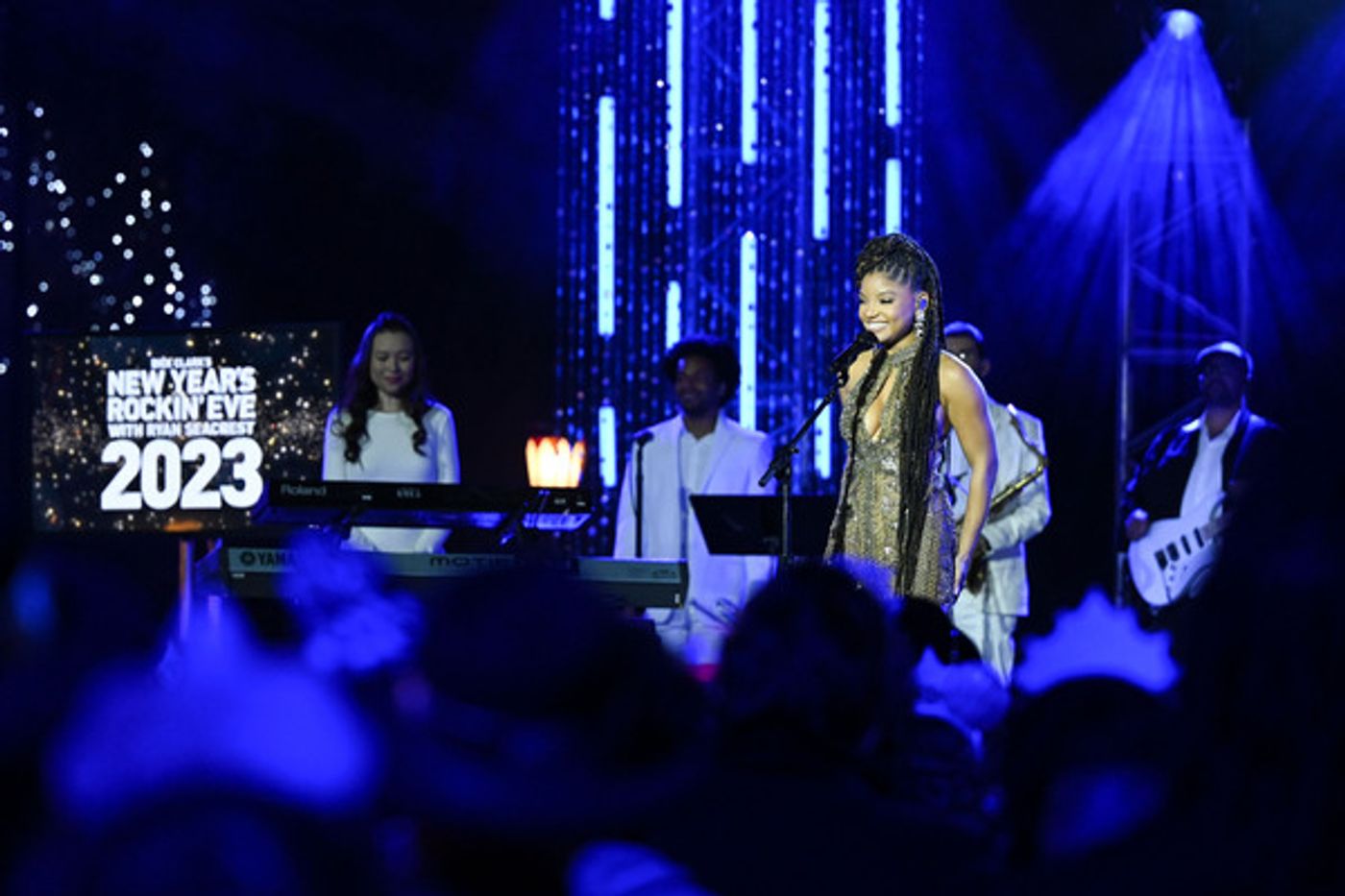 Photos: Ben Platt, Billy Porter & More Celebrate 2023 on NEW YEAR'S ROCKIN' EVE  Image