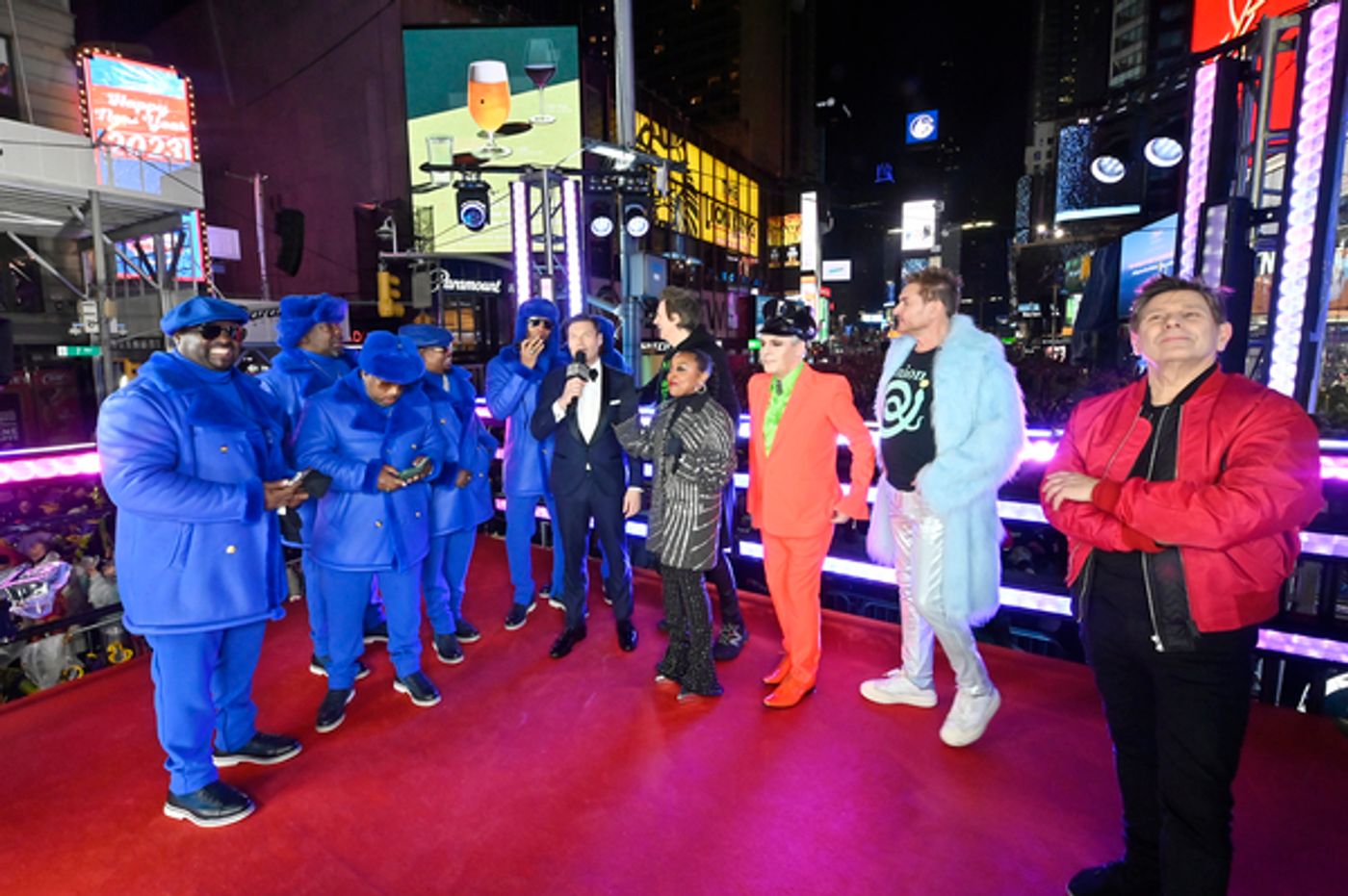 Photos: Ben Platt, Billy Porter & More Celebrate 2023 on NEW YEAR'S ROCKIN' EVE  Image