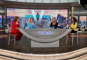 Sara Haines, Debbie Matenopoulos, Alyssa Farah Griffin @ BroadwayWorld Sara Haines, Debbie Matenopoulos, Alyssa Farah Griffin Photo