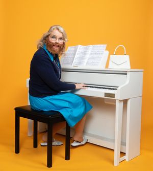 Sara Crowe @ BroadwayWorld Sara Crowe Photo