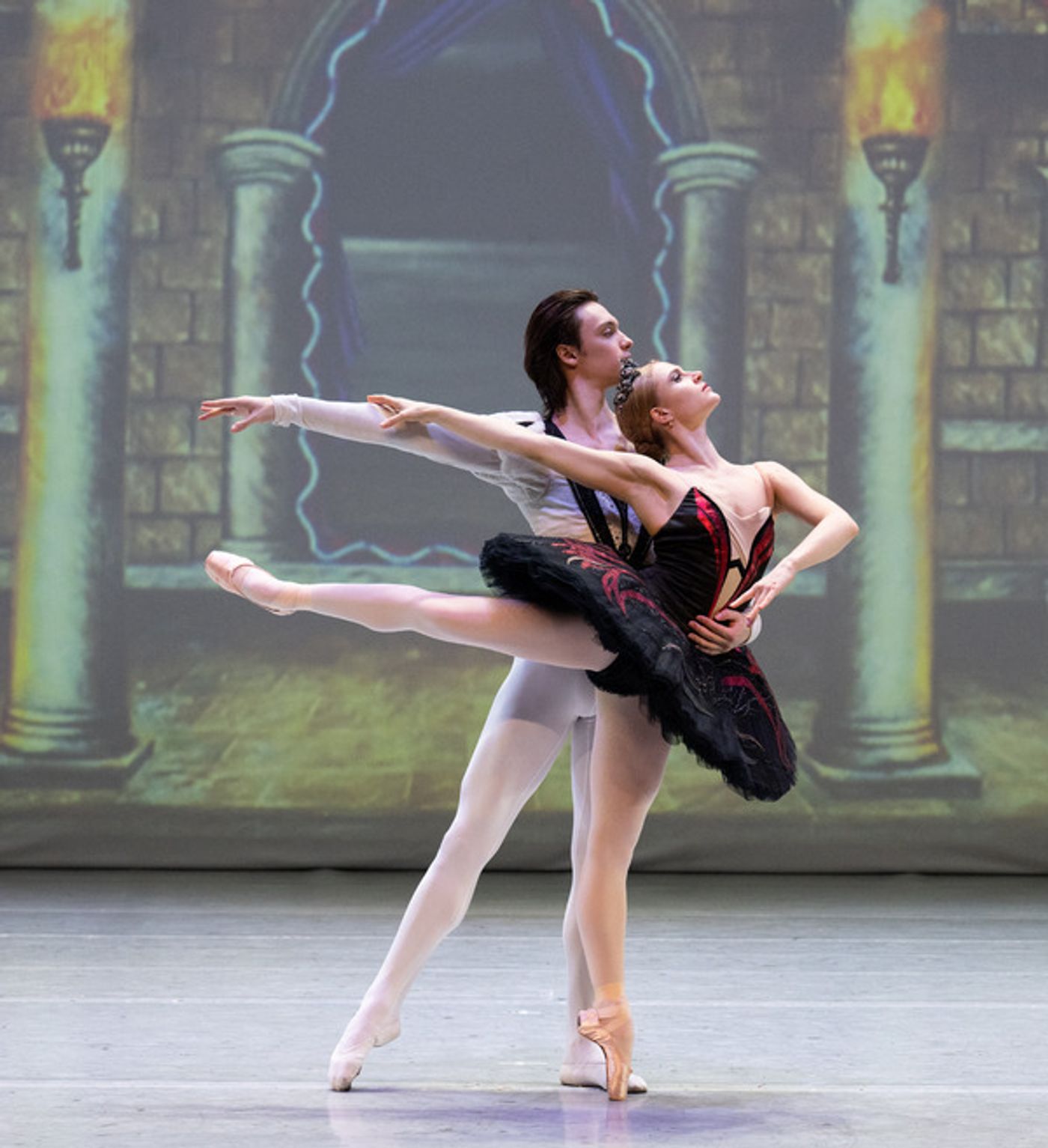 Photos: First Look at SWAN LAKE & THE NUTCRACKER From the Varna International Ballet's Debut UK Tour  Image