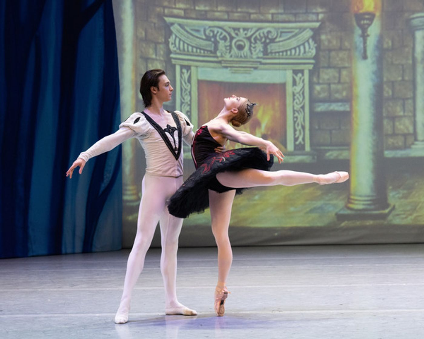 Photos: First Look at SWAN LAKE & THE NUTCRACKER From the Varna International Ballet's Debut UK Tour  Image